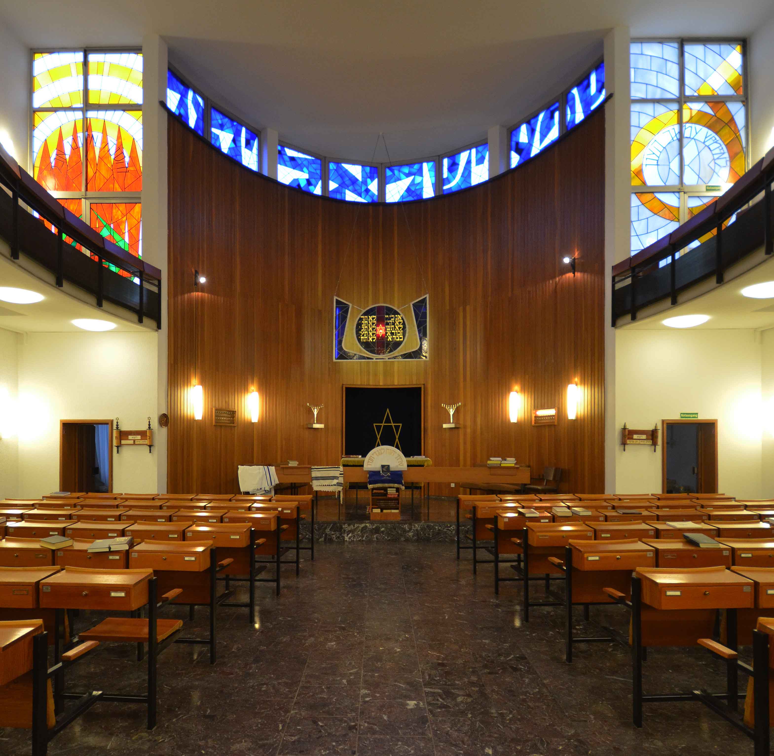 Wiesbaden synagogue interior