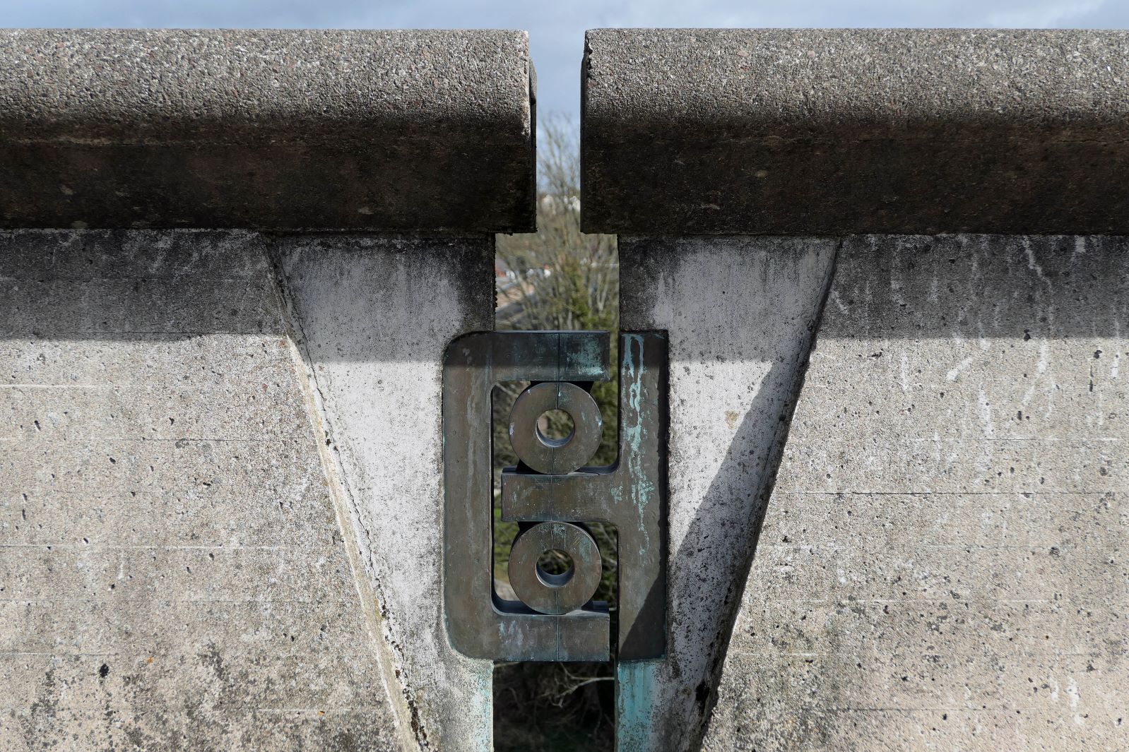 Above image: Game of two halves: a bronze expansion joint designed by Ove Arup on his listed Kingsgate footbridge, Durham.
Photograph: Hugh Pearman

