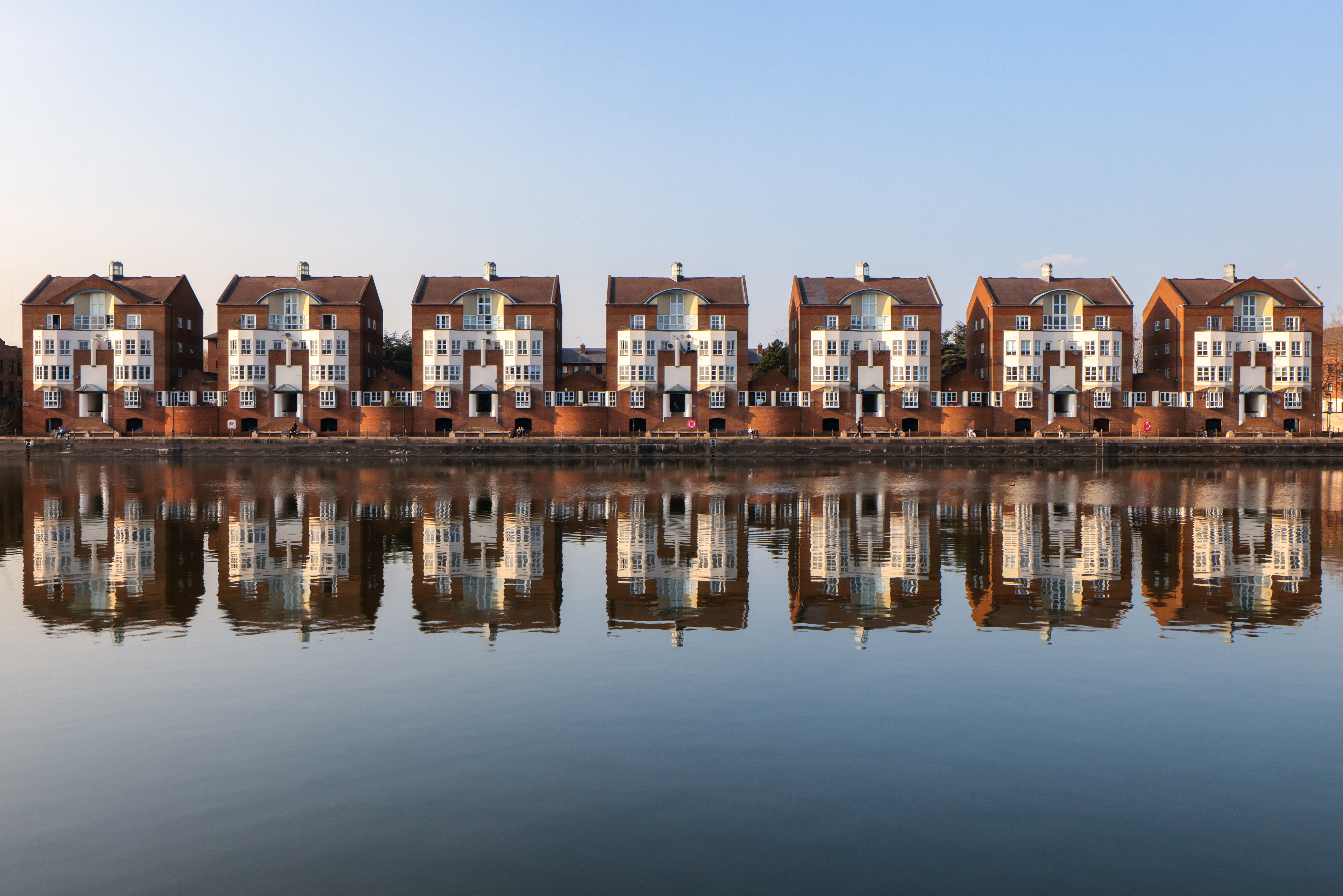 Finland Quay West, Greenland Dock, Surrey Quays - Richard Reid, 1989
Credit: John East