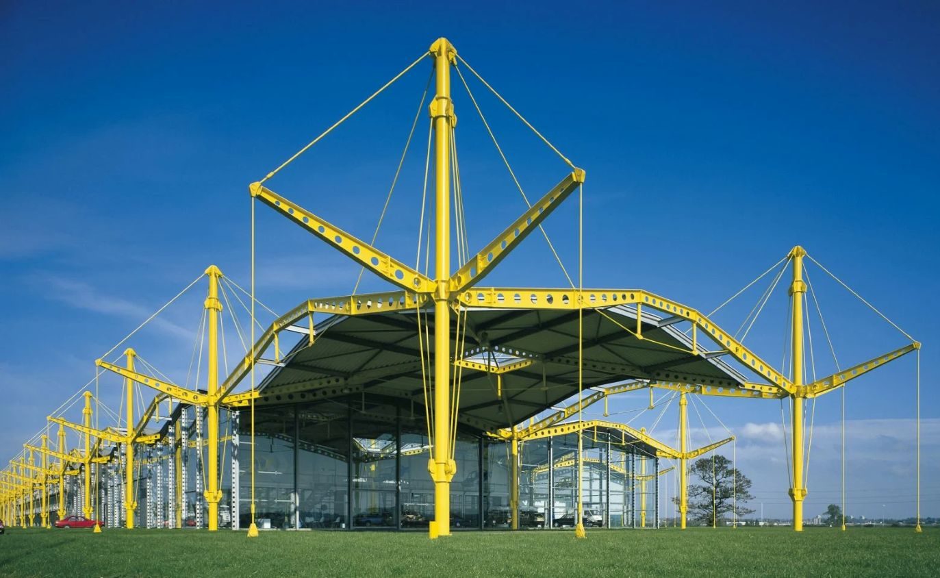 Renault Distribution Centre in Swindon, 1982. Image by Richard Davies, Courtesy Foster + Partners.