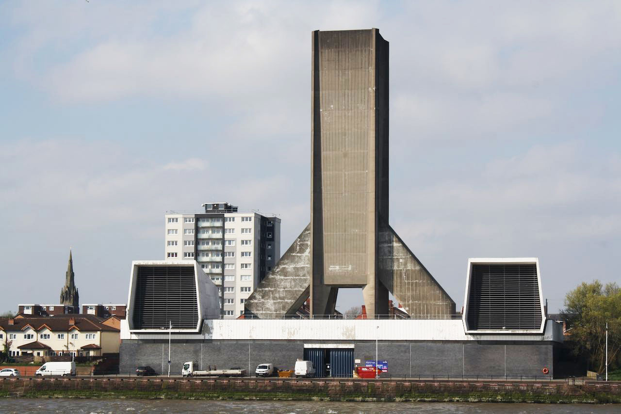 Liverpool Kingsway Tunnel vent. Photo by Lucy Lavers.
