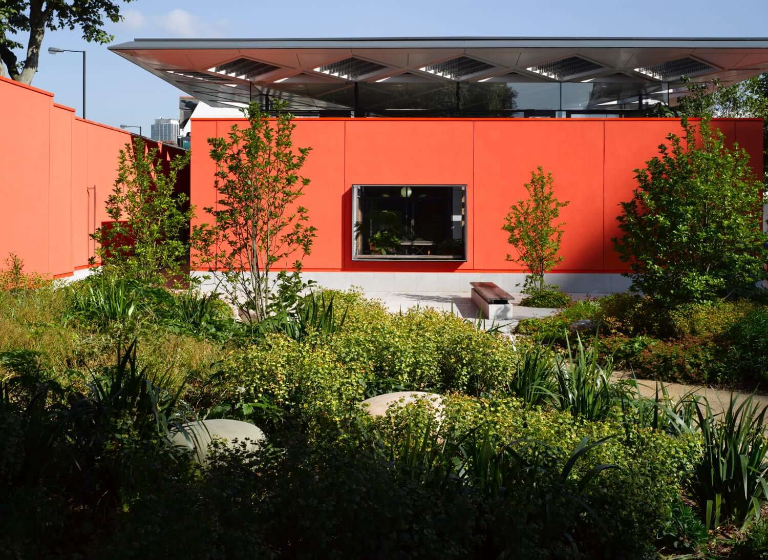 Maggie’s West London Centre by RSHP. Photos copyright Richard Bryant/Arcaid.